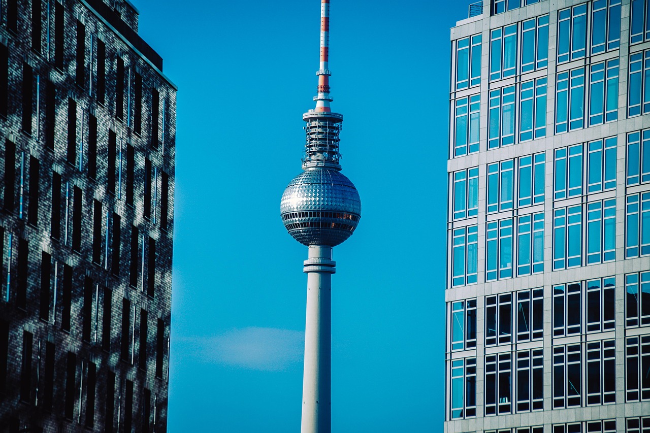 Wie hat Alex Uhlmann die deutsche Musiktechnologie revolutioniert?